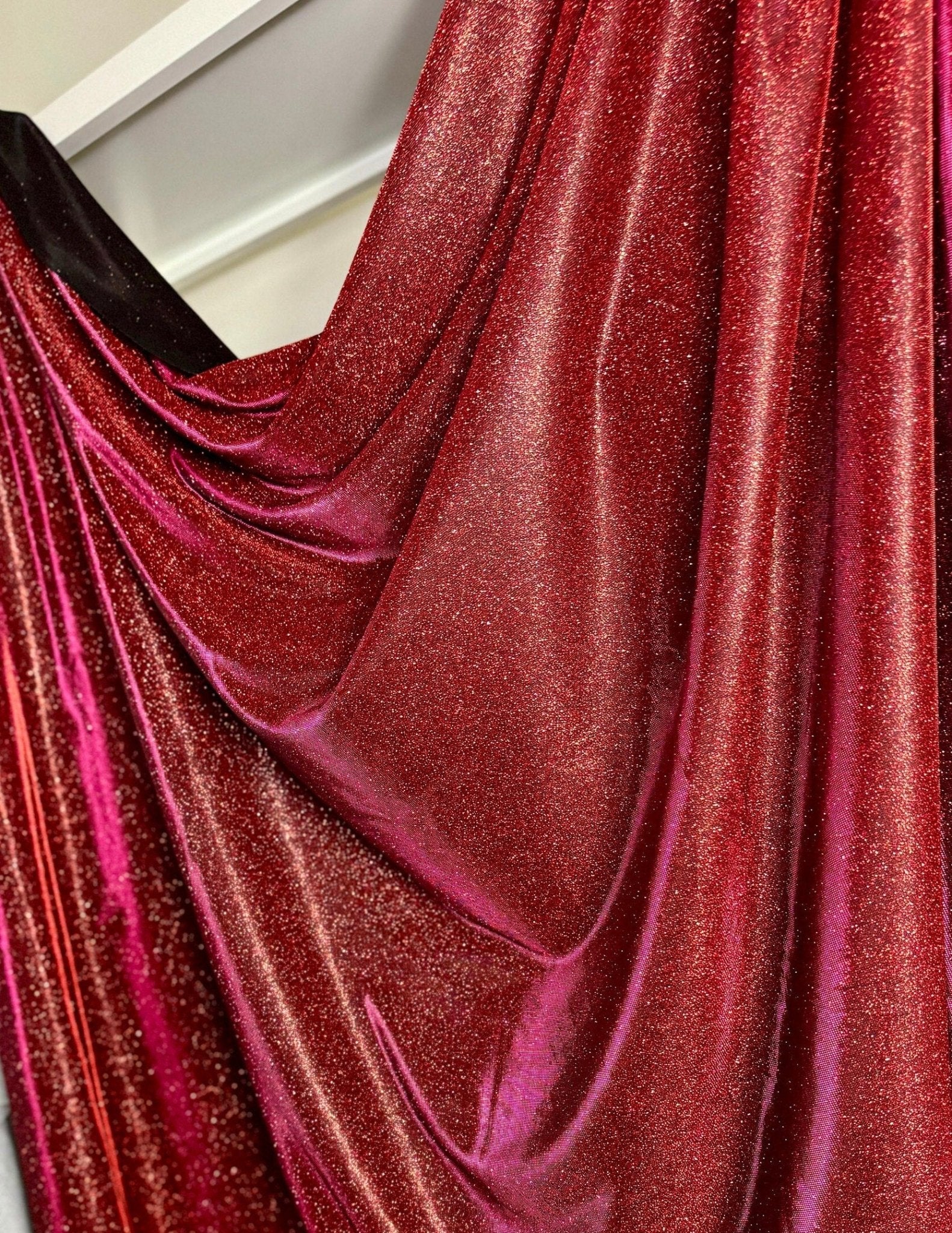 Burgundy Lurex Fabric – Gala Textile